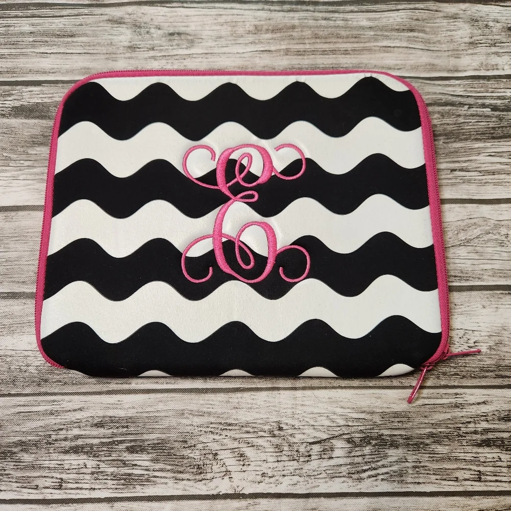 Tablet case with zipper- chevron pattern with E